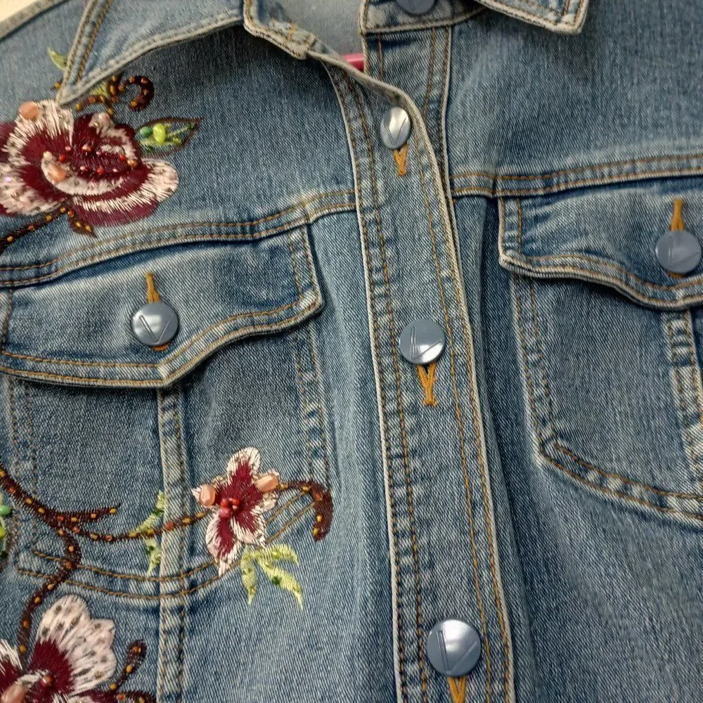 Very Vera Cropped Embroidered Jean Jacket‎ Size Large Petite - Picture 7 of 8